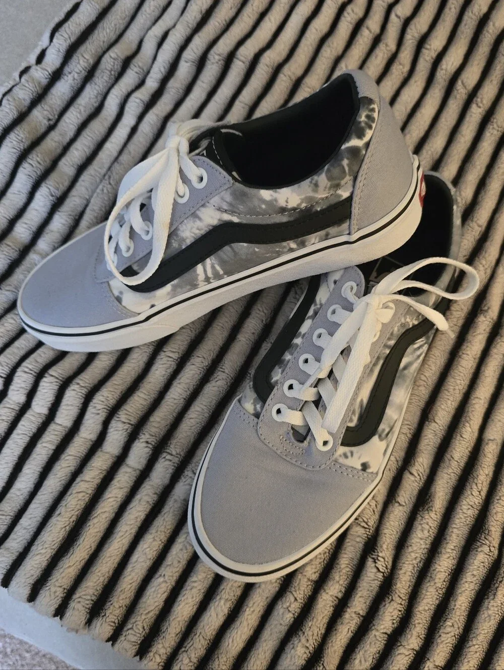 Vans 'Ward' Low-Top Sneakers in Light Gray & Black Tie Dye (W 8.0)